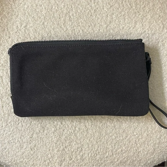Black Lululemon Double Up Wristlet Pouch - Picture 3 of 3